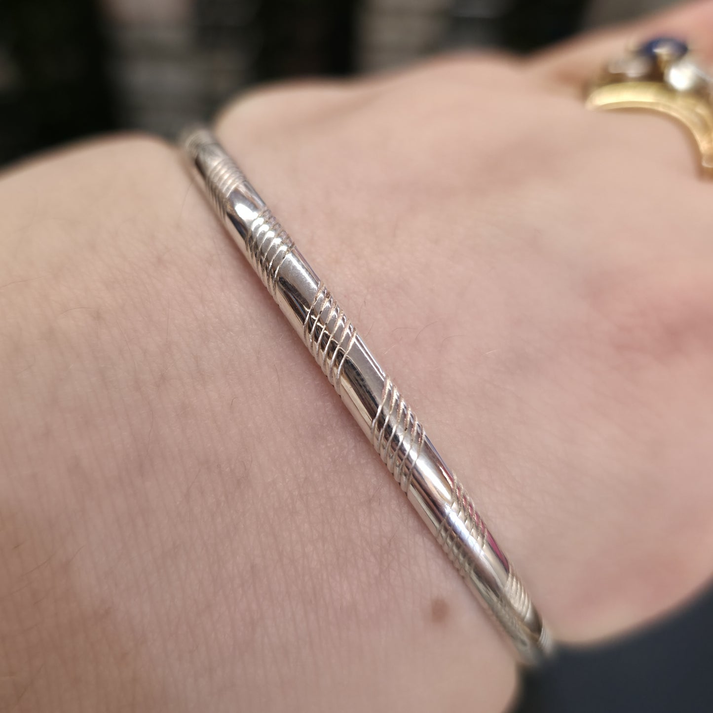 Sterling Silver Round Domed Striped Pattern Bangle