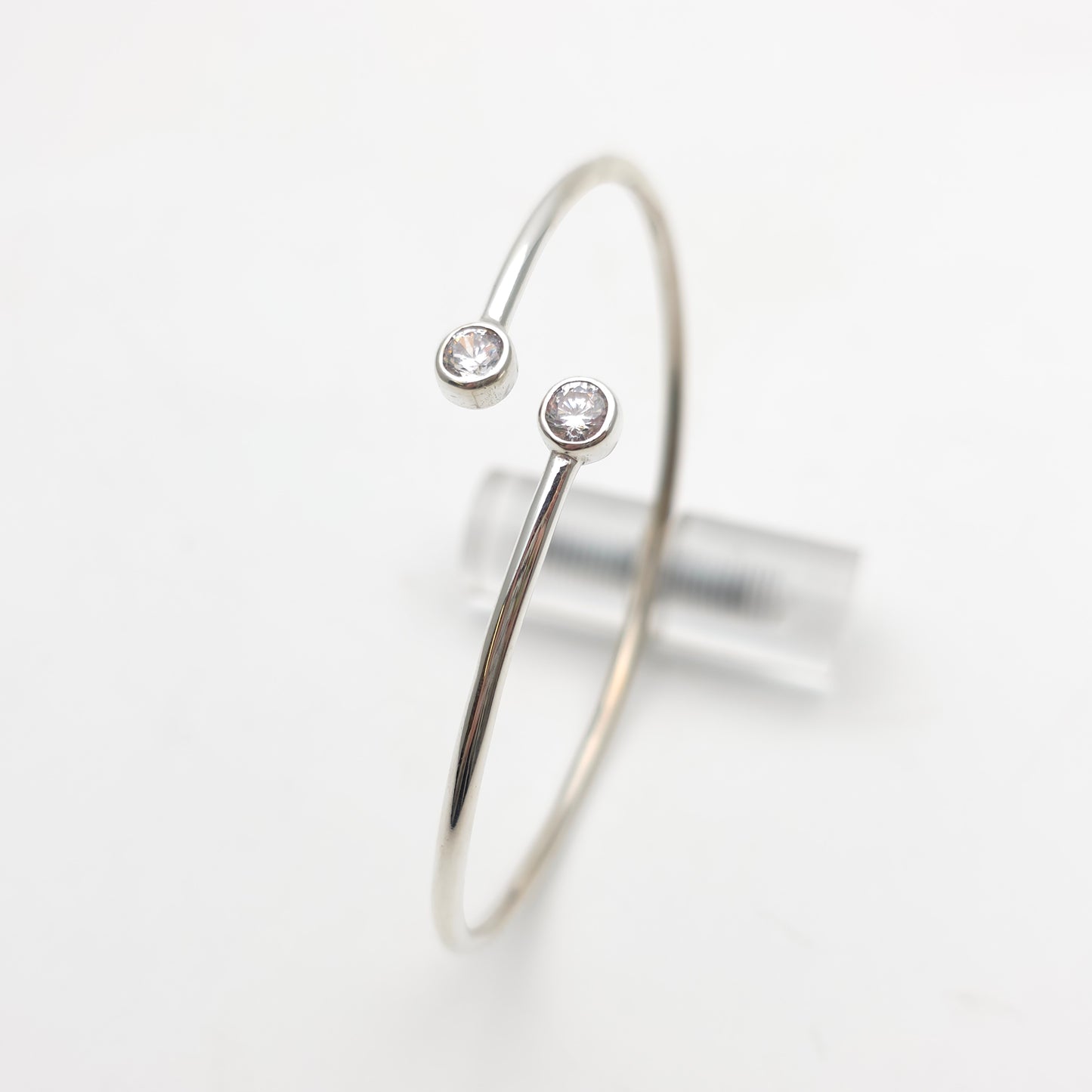 Sterling Silver Two Cubic Zirconia CZ Set Open Crossover Bangle