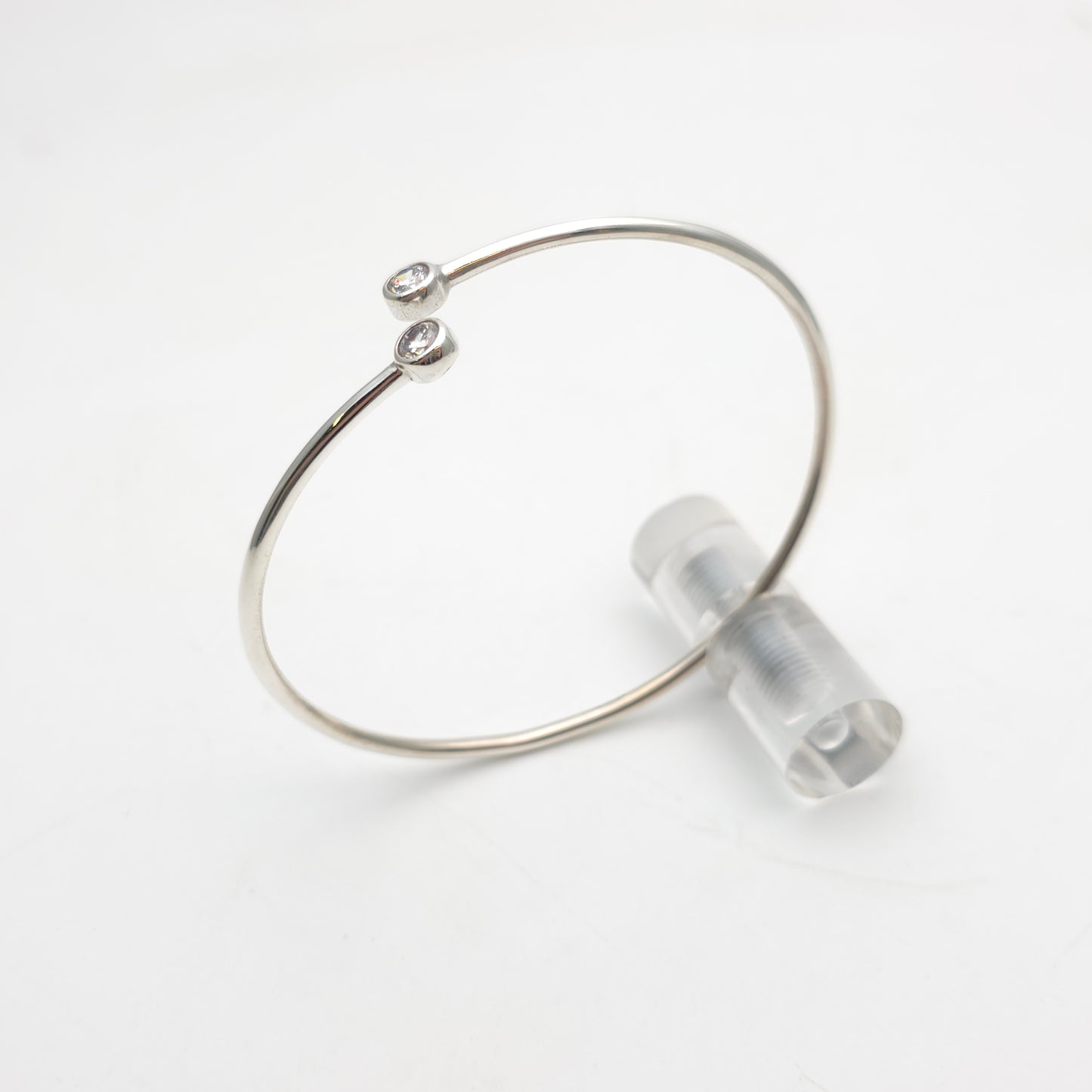 Sterling Silver Two Cubic Zirconia CZ Set Open Crossover Bangle