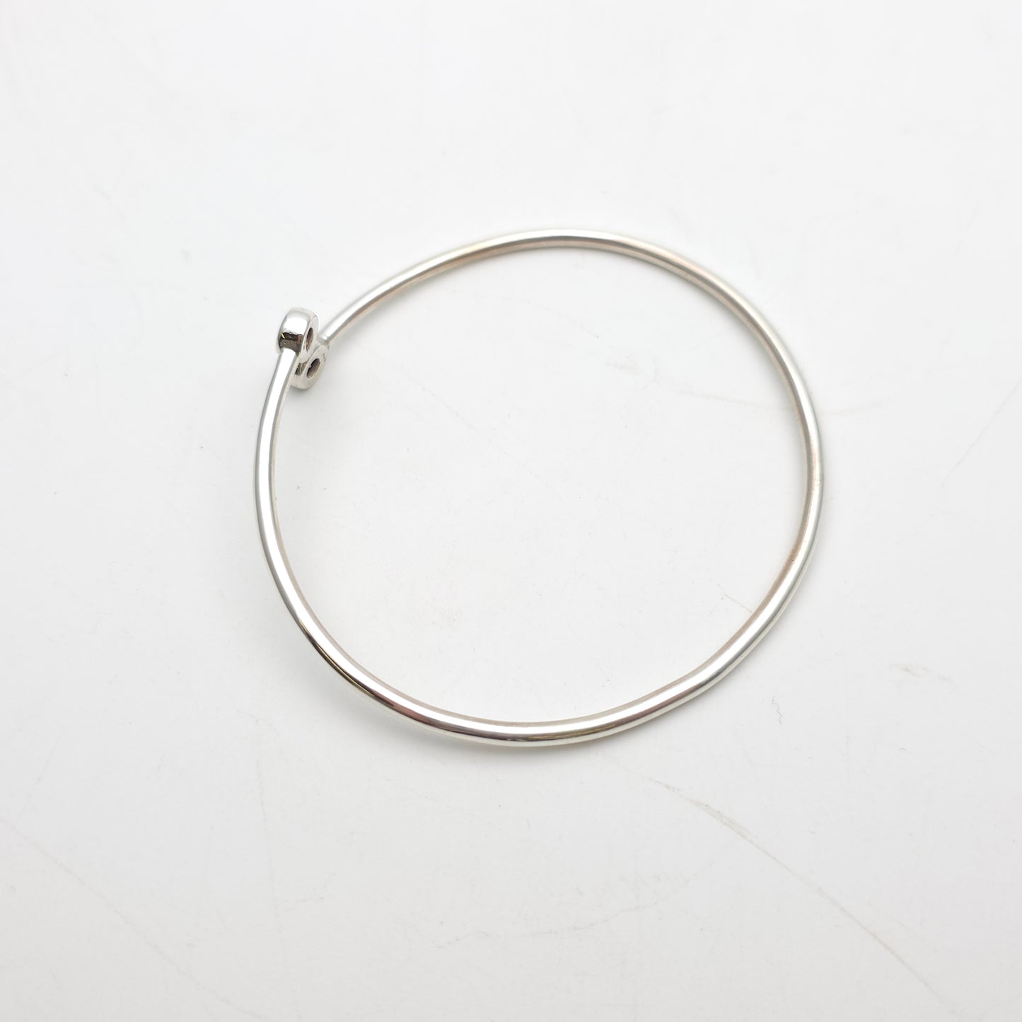 Sterling Silver Two Cubic Zirconia CZ Set Open Crossover Bangle