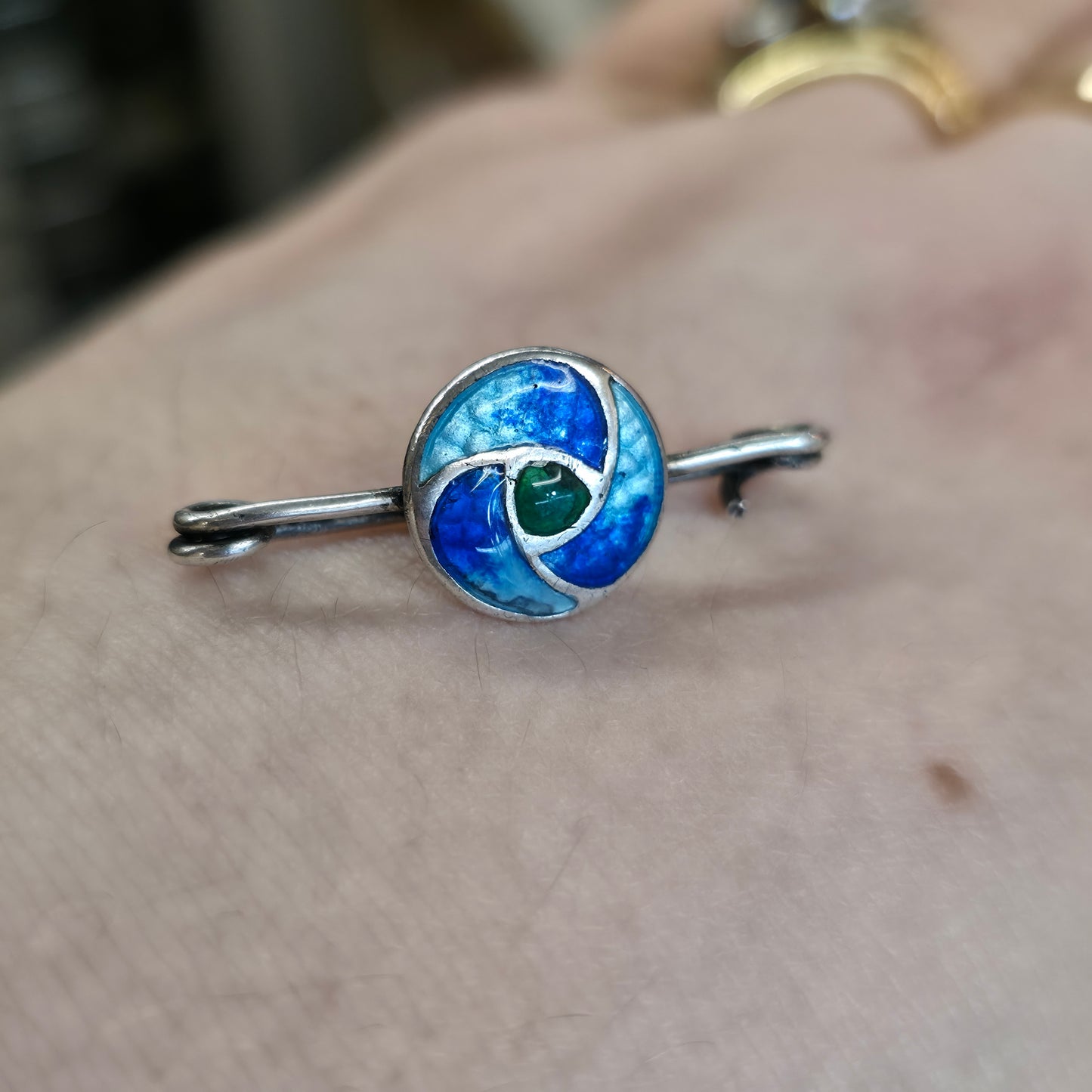 Sterling Silver Vintage Multi-tone Blue And Green Enamel Swirl Brooch Pin (AF)