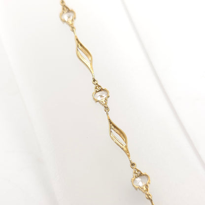 9ct Yellow Gold Wavy Link And White Stone Cluster Link Delicate Bracelet