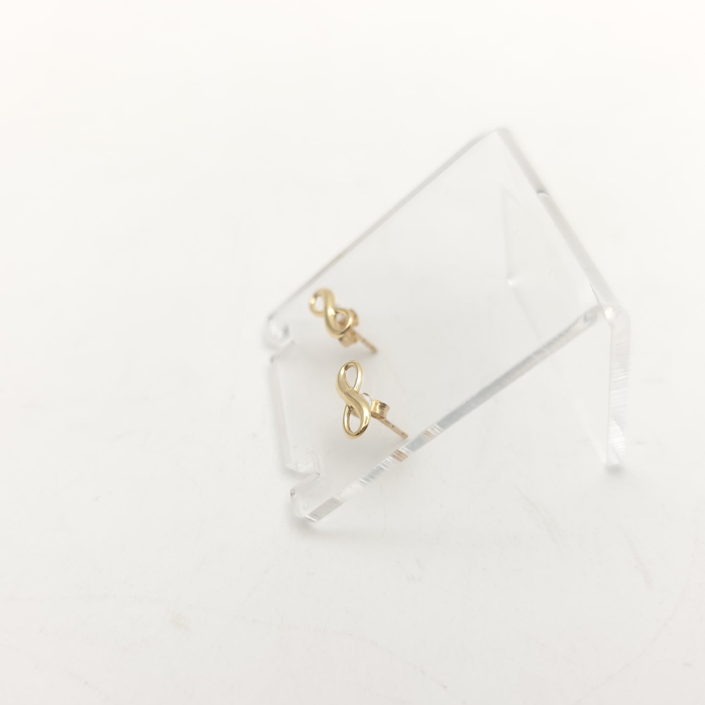 9ct Yellow Gold Small Lightweight Infinity Stud Earrings