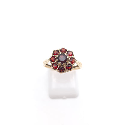 9ct Yellow Gold Vintage 60's Retro Round Cut Garnet Flower Cluster Ring