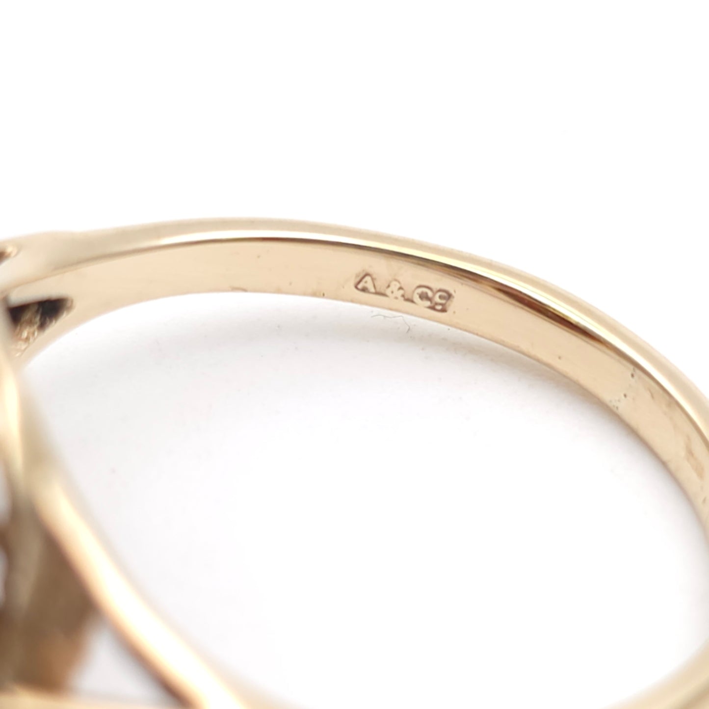 9ct Yellow Gold Vintage 60's Retro Round Cut Garnet Flower Cluster Ring