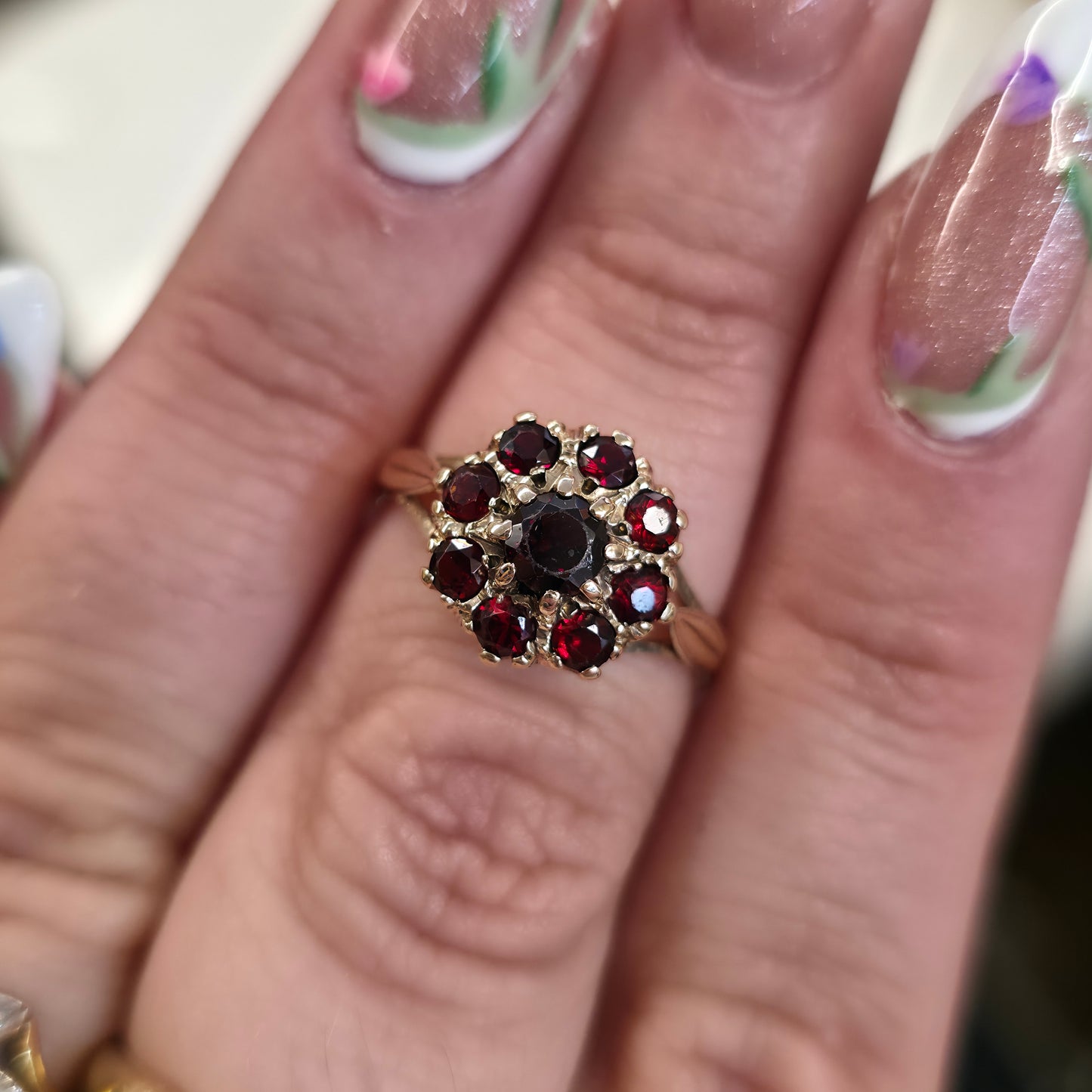 9ct Yellow Gold Vintage 60's Retro Round Cut Garnet Flower Cluster Ring