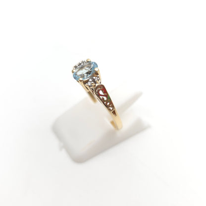 10ct Yellow Gold Aquamarine and Diamond Cut-Out Shoulders Detail Ring