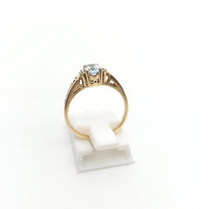 10ct Yellow Gold Aquamarine and Diamond Cut-Out Shoulders Detail Ring