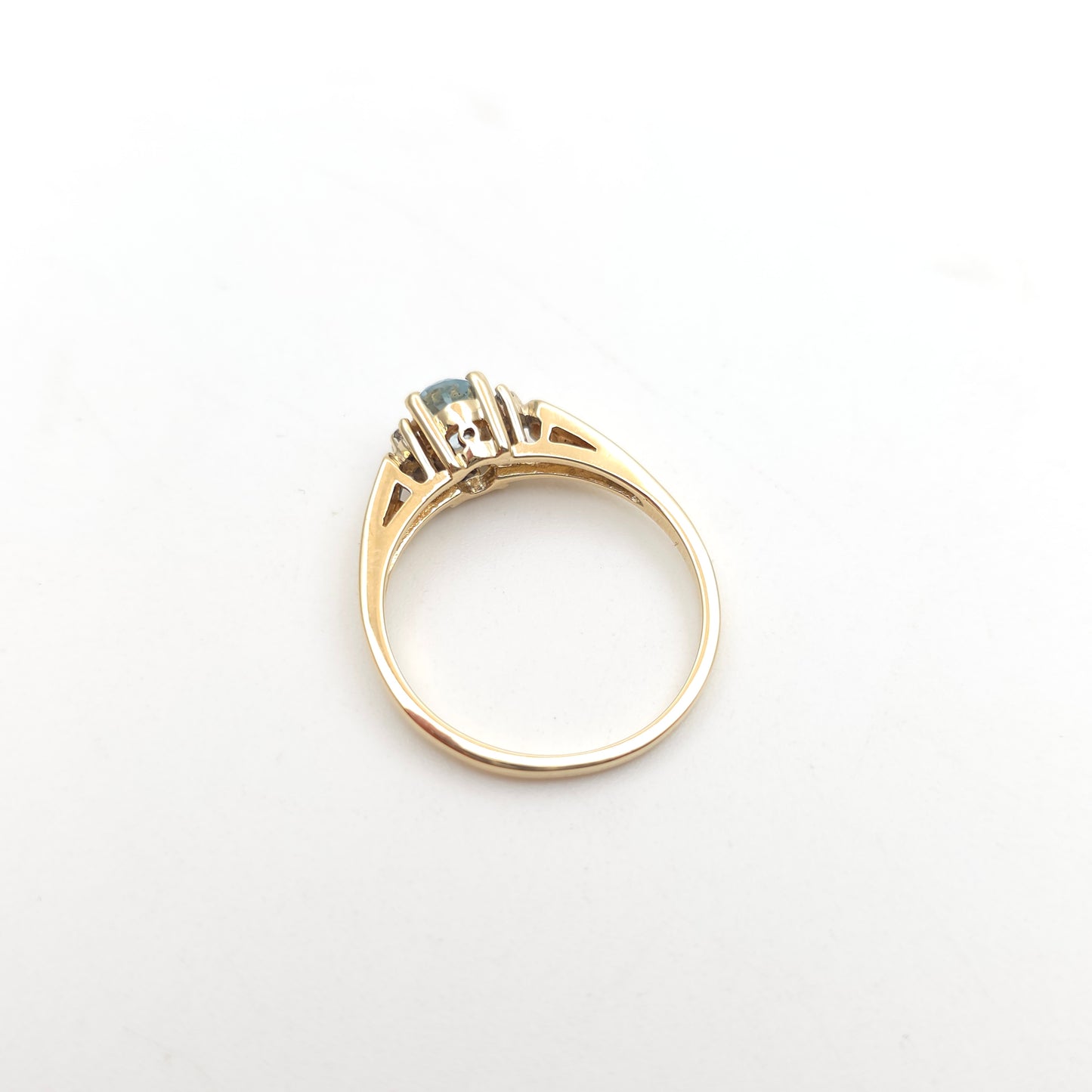 10ct Yellow Gold Aquamarine and Diamond Cut-Out Shoulders Detail Ring
