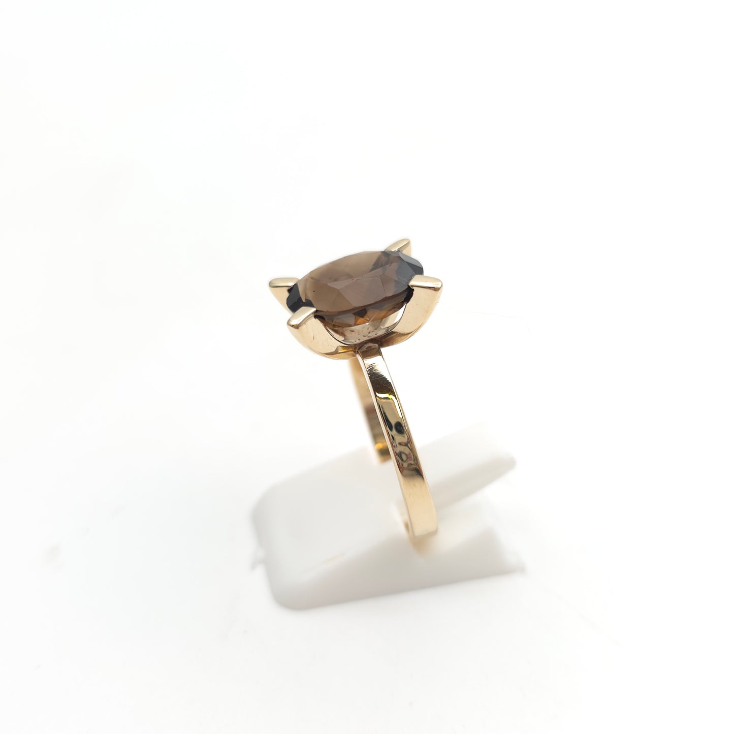 9ct Yellow Gold Vintage Retro Style Chunky Claw Oval Smoky Quartz Solitaire Ring
