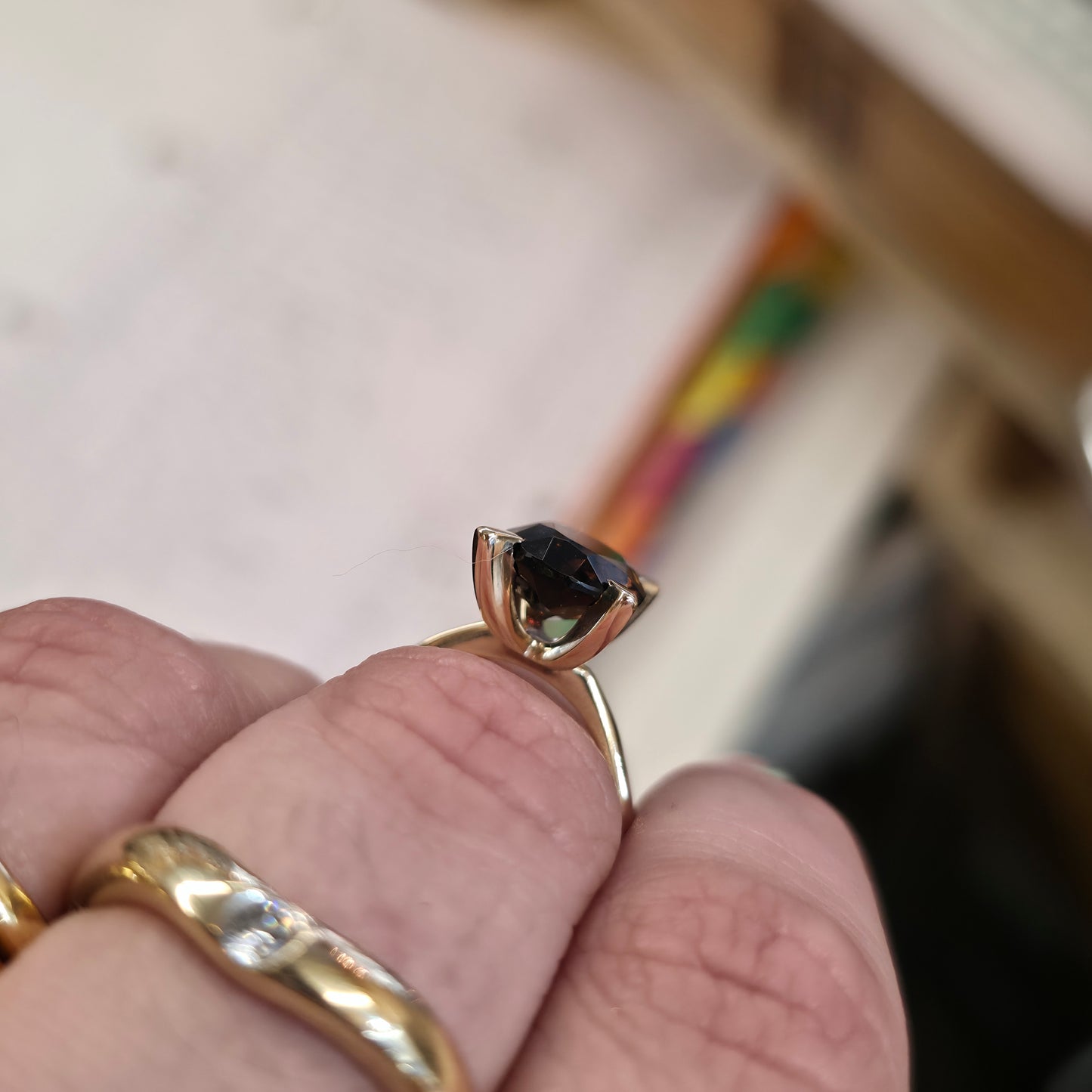 9ct Yellow Gold Vintage Retro Style Chunky Claw Oval Smoky Quartz Solitaire Ring