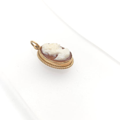 9ct Yellow Gold Small Vintage Lady Cameo Braided Edge Pendant