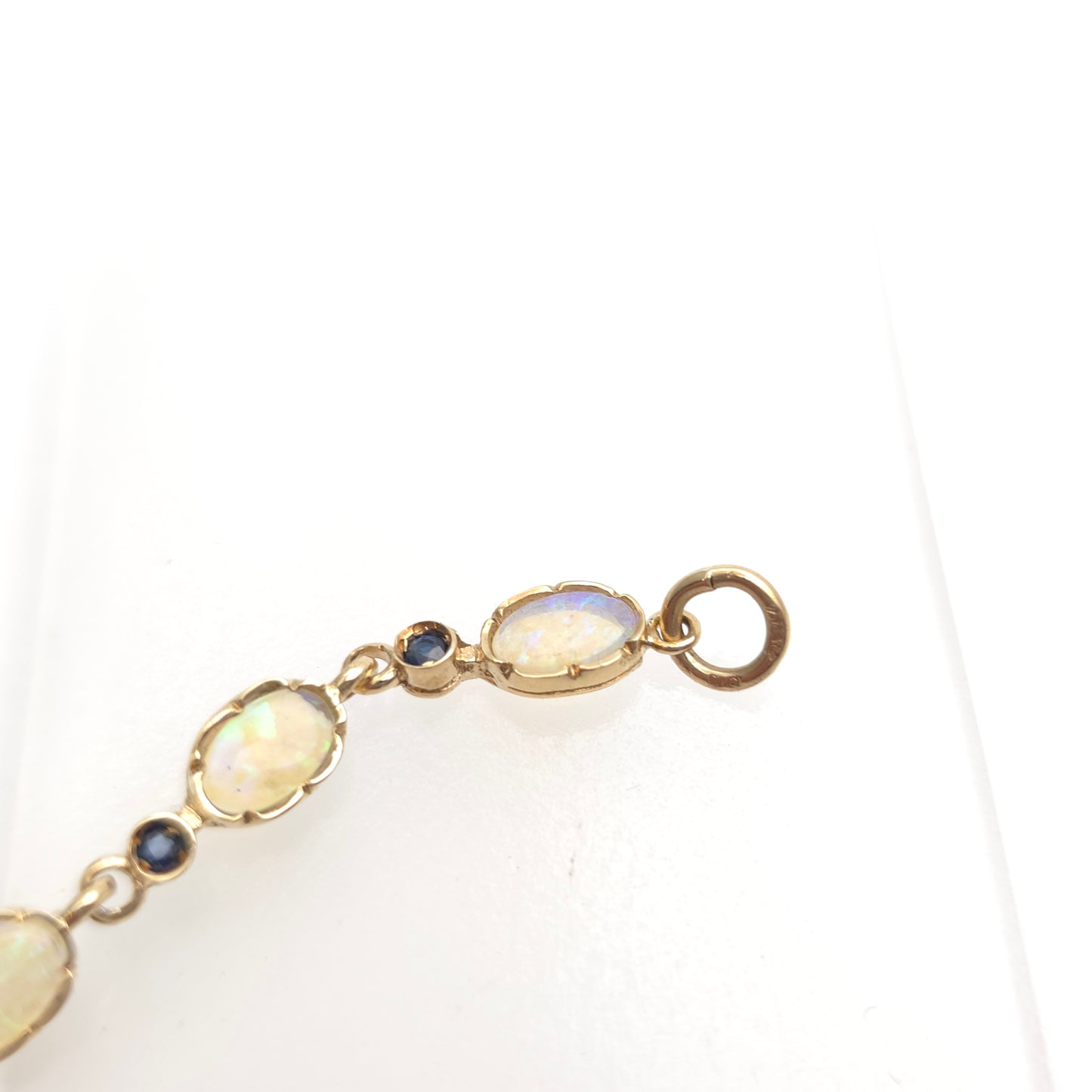 9ct Yellow Gold Vintage Flashy 'Jelly' Opal And Dark Sapphire Gemstone Bracelet