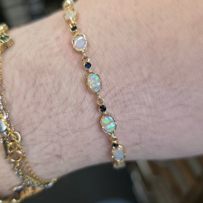 9ct Yellow Gold Vintage Flashy 'Jelly' Opal And Dark Sapphire Gemstone Bracelet