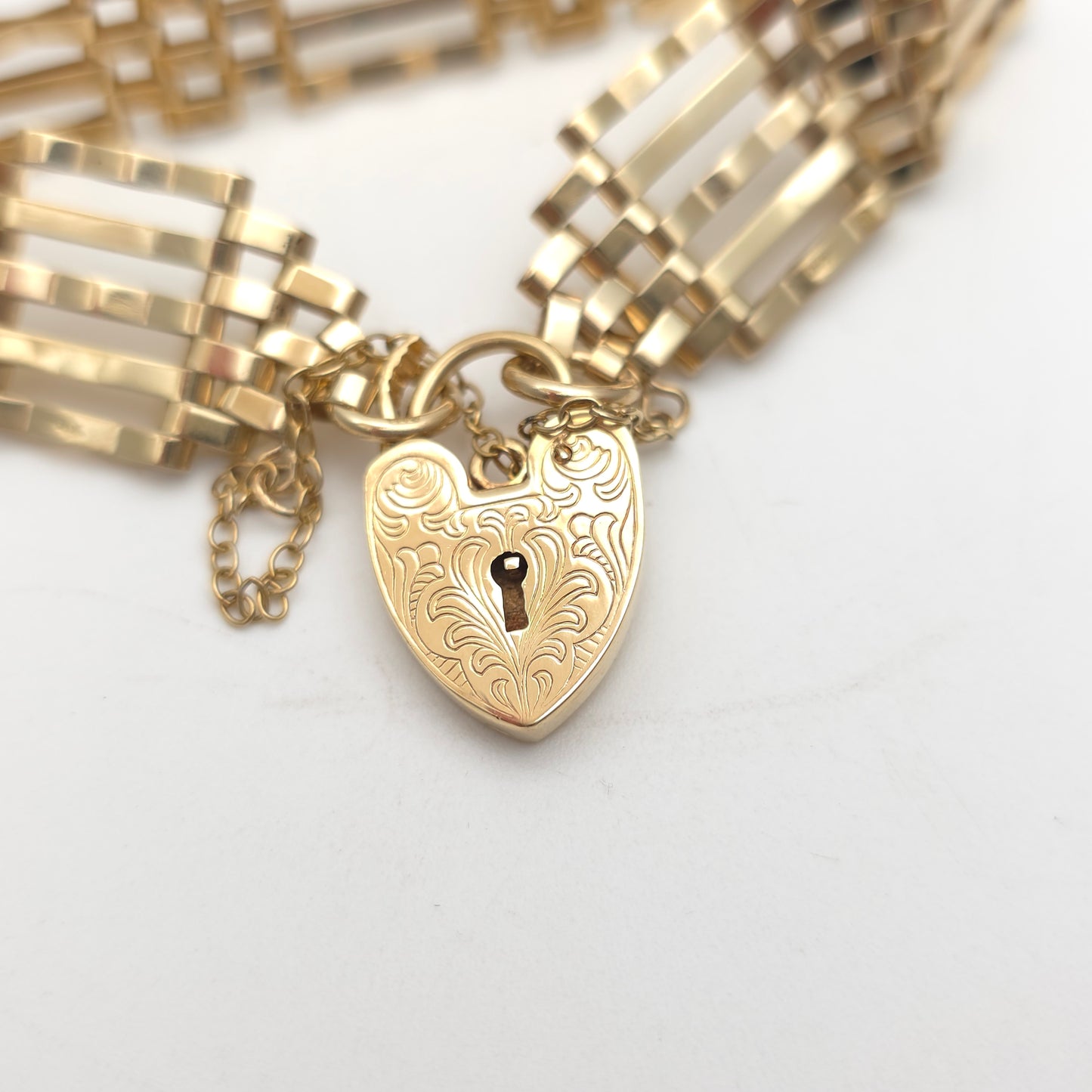 9ct Yellow Gold Vintage Repro Wide 5 Bar Gate Bracelet With Heart Padlock Clasp