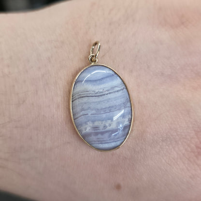 9ct Yellow Gold Vintage Large Blue Lace Agate Cabochon Pendant Piece