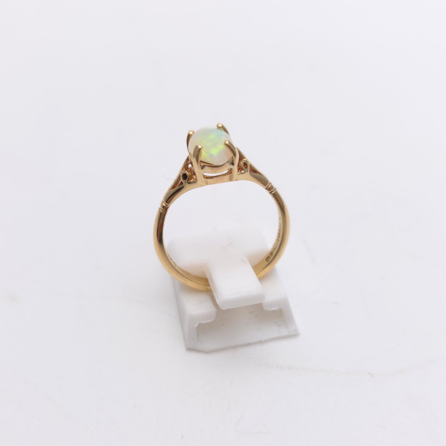 9ct Yellow Gold Vintage Opal Marquise Cabochon Solitaire Ring