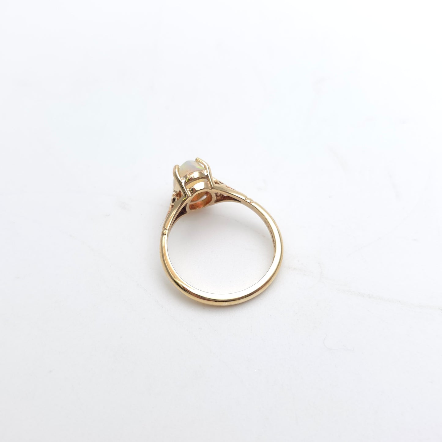 9ct Yellow Gold Vintage Opal Marquise Cabochon Solitaire Ring