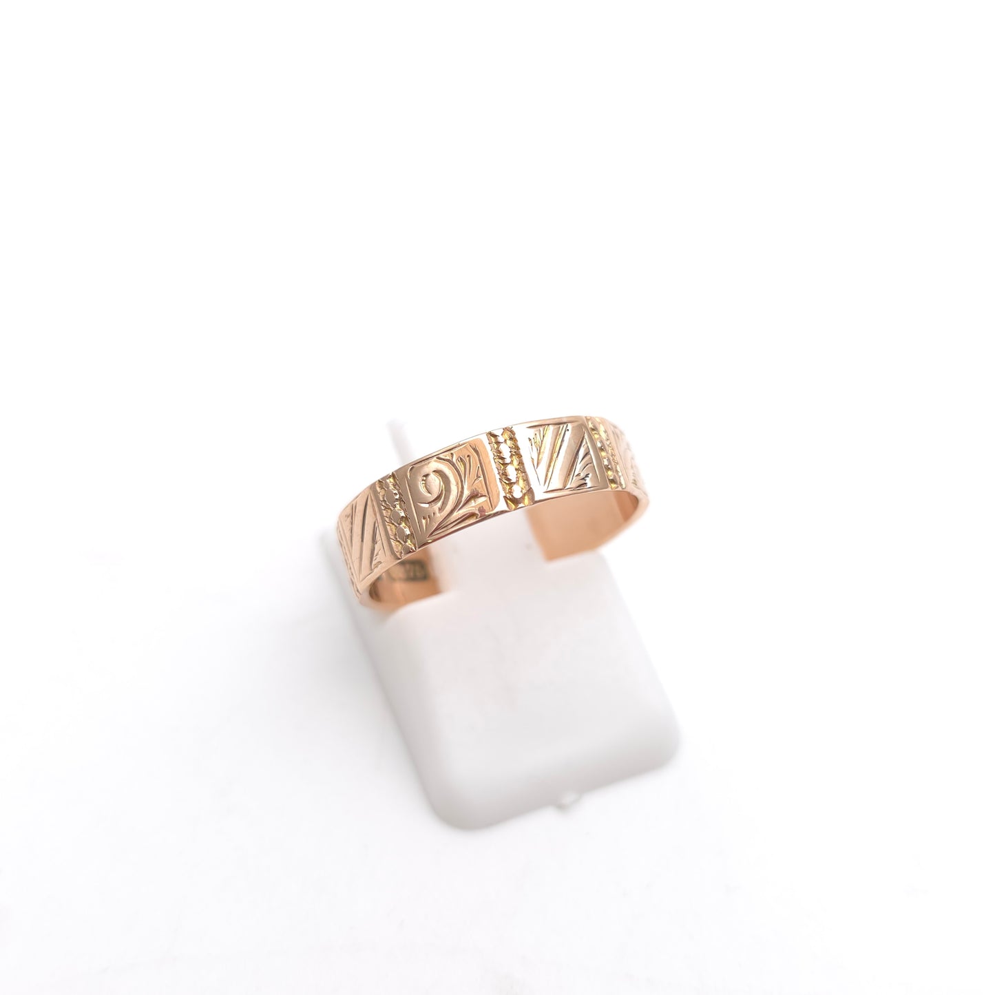 9ct Rose Gold Antique 1879 Faceted Engraved Patterned Wide Band Ring