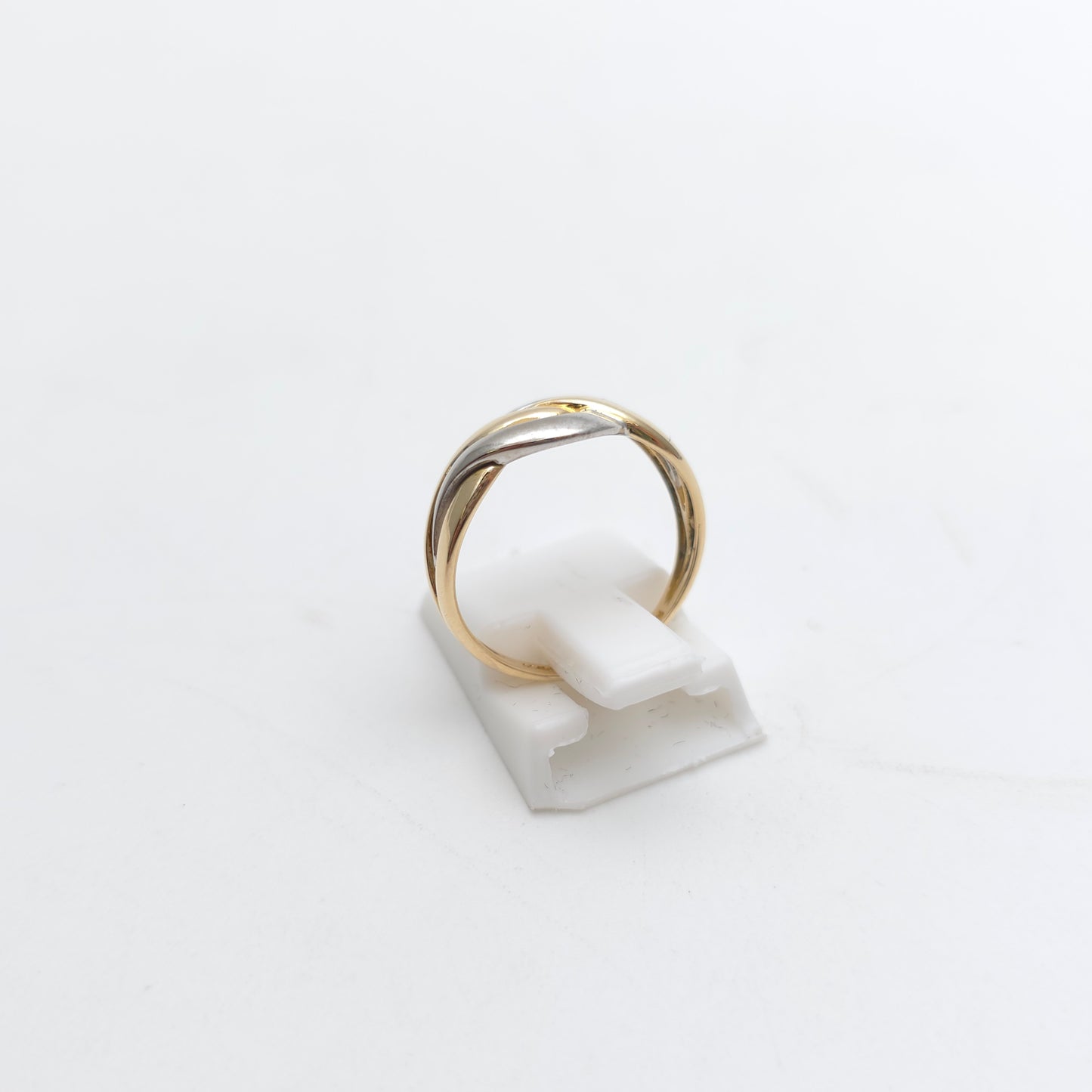 9ct Two Tone Yellow And White Gold Overlapping Wiggle Knot Style Ring