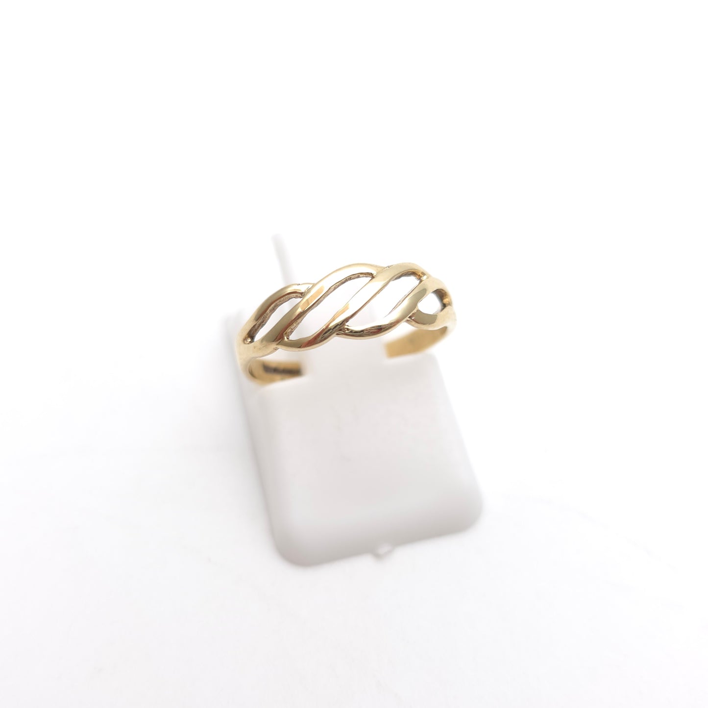 9ct Yellow Gold Vintage Lightweight Small Openwork Four Wave Ring