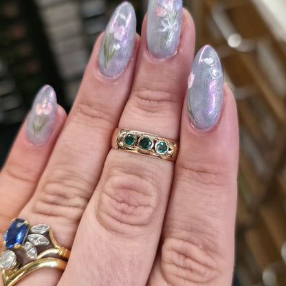 14ct Yellow Gold Vintage/ Antique Wide Emerald Trilogy Cigar Band Ring