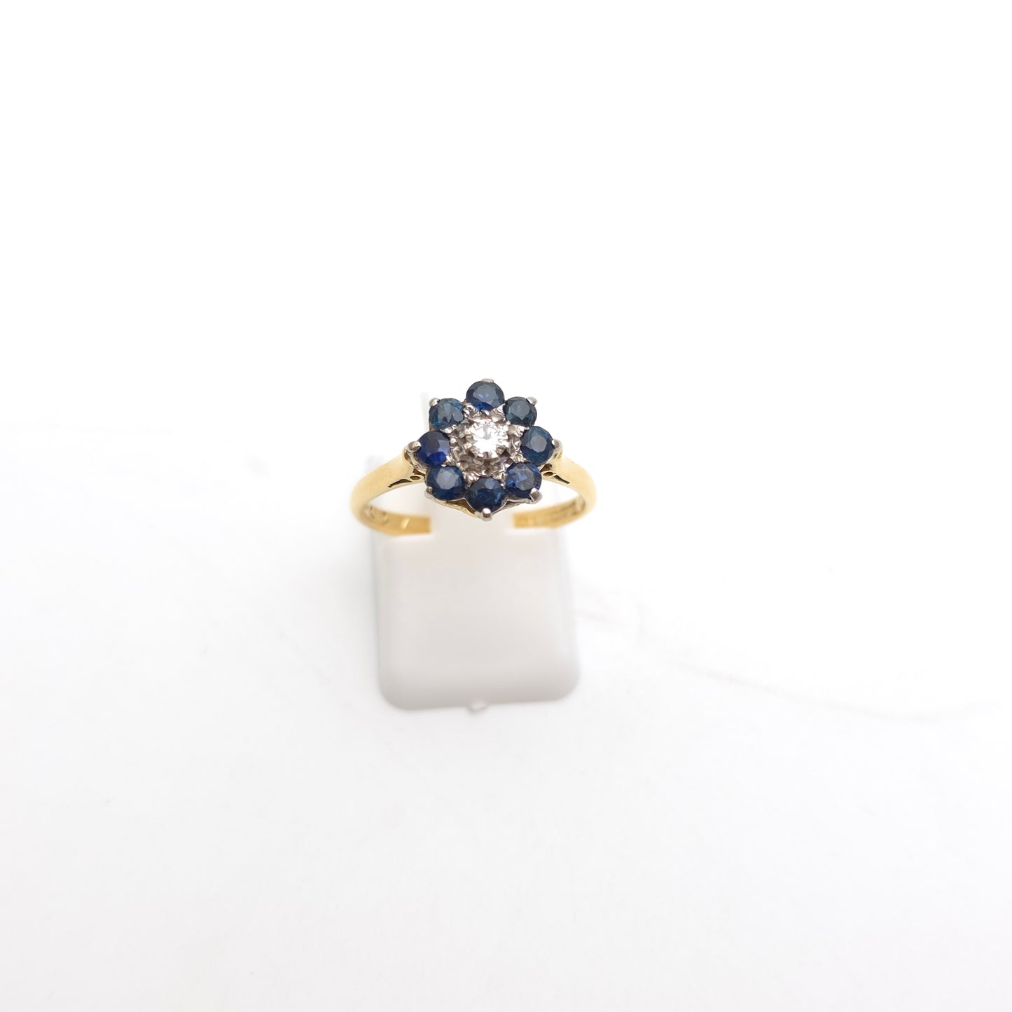 18ct Yellow Gold Vintage Diamond And Round Cut Blue Sapphire Cluster Ring