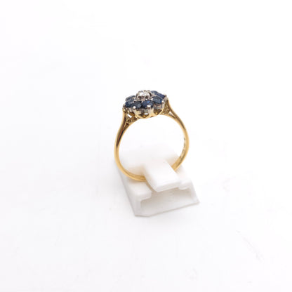 18ct Yellow Gold Vintage Diamond And Round Cut Blue Sapphire Cluster Ring