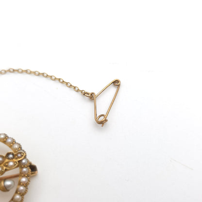 15ct Yellow Gold Antique Pearl Set Oak Leaf & Acorn Brooch With Safety Chain