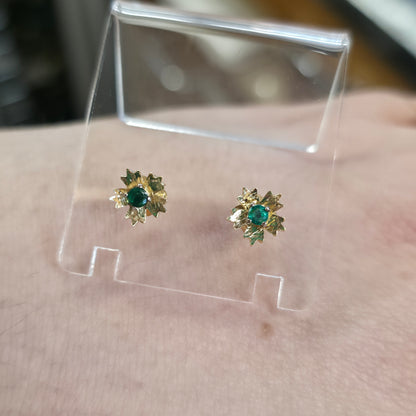 18ct Yellow Gold Vintage Emerald Solitaire Set Flower Stud Earrings