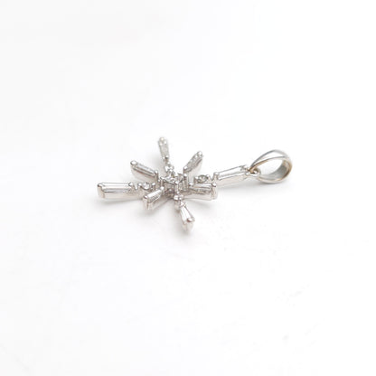 18ct White Gold Multi-stone Diamond Set Geometric Starburst Style Pendant Piece