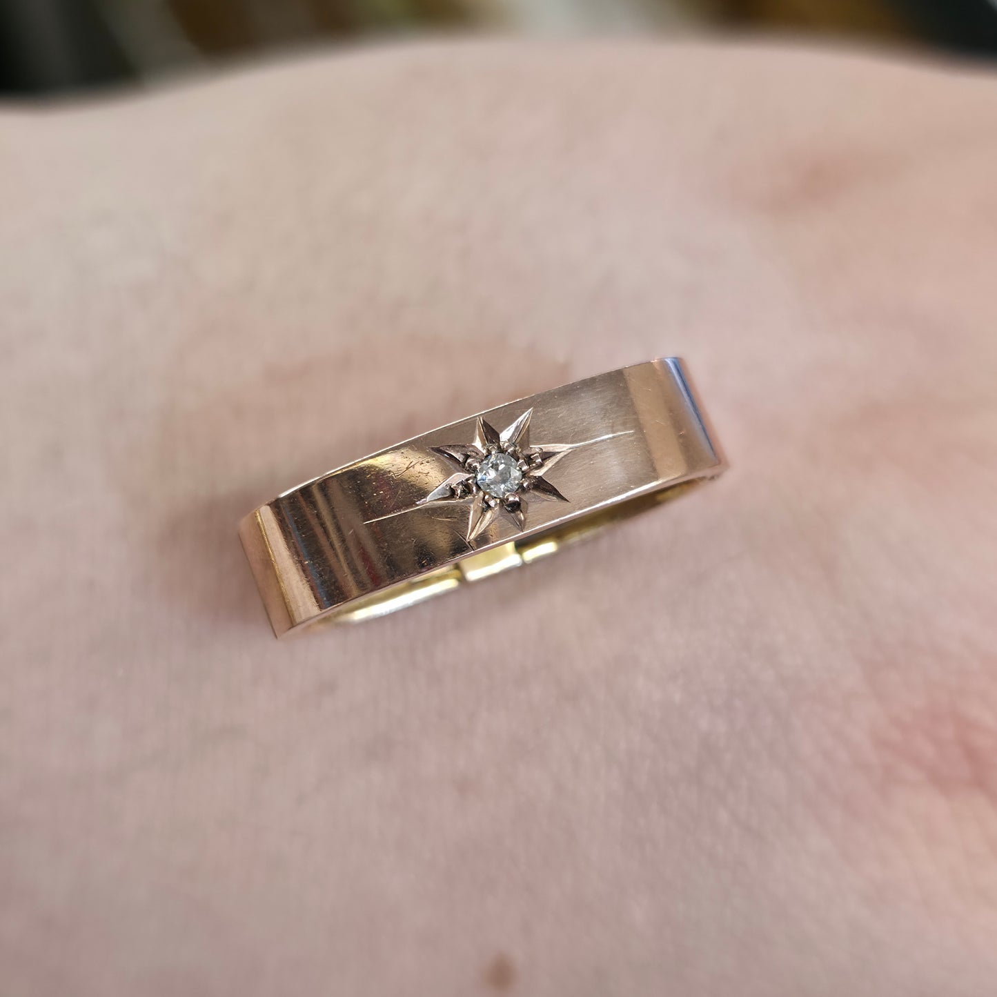 9ct Rose Gold Antique Diamond Set Star Detailed Hinged Scarf Pin