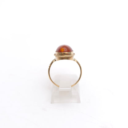 9ct Yellow Gold Oval Cabochon Vintage Amber Ring
