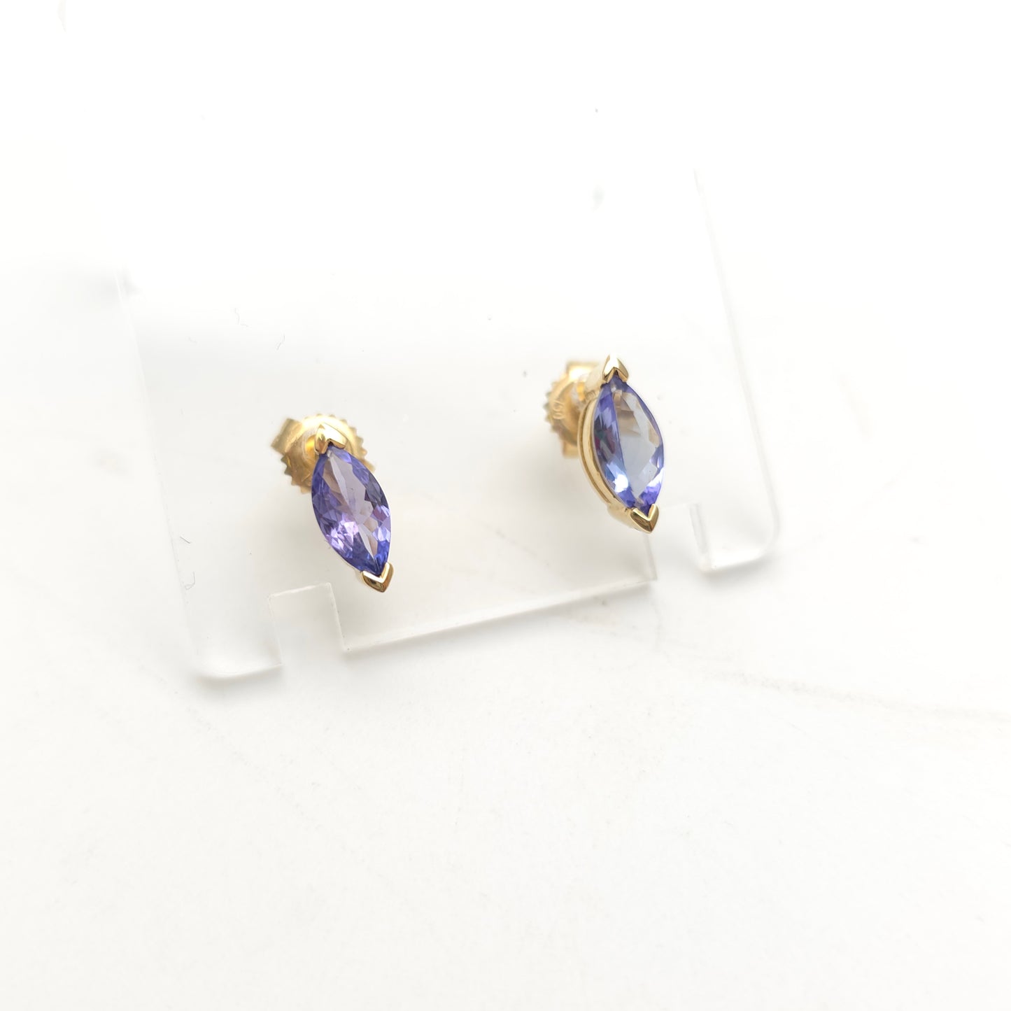 18ct Yellow Gold Simple Marquise Cut Tanzanite Solitaire Stud Earrings