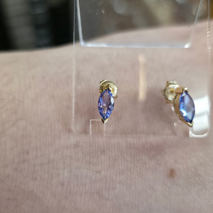18ct Yellow Gold Simple Marquise Cut Tanzanite Solitaire Stud Earrings