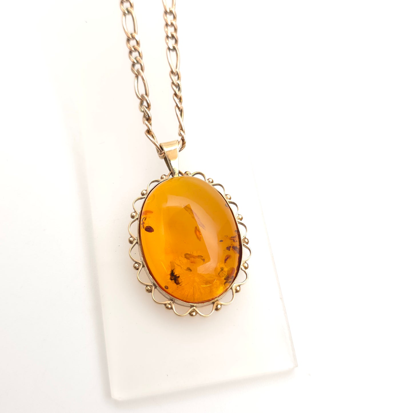 9ct Yellow Gold Vintage Large Amber Cabochon Pendant & Filigree Chain Necklace