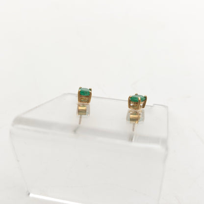 9ct Yellow Gold Vintage Oval Cut Emerald Solitaire Stud Earrings