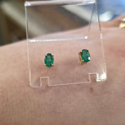 9ct Yellow Gold Vintage Oval Cut Emerald Solitaire Stud Earrings