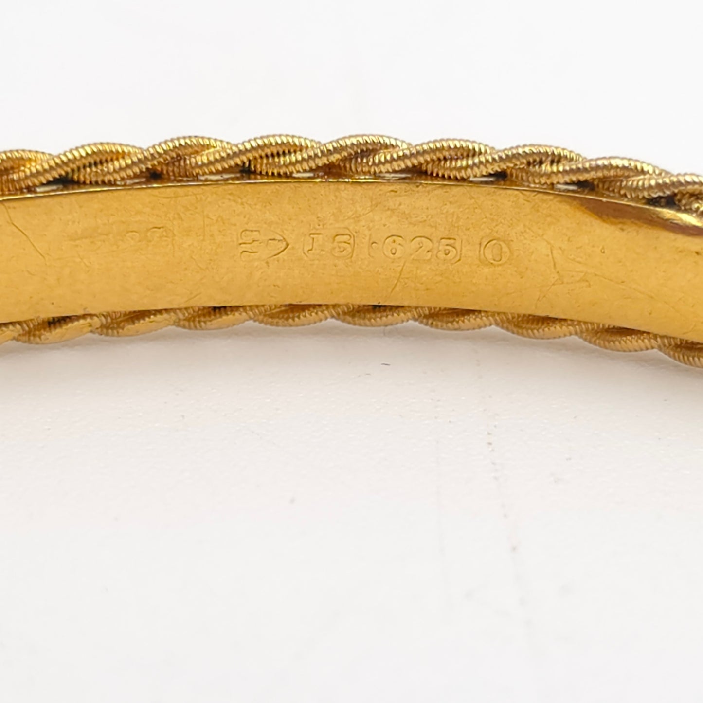 15ct Yellow Gold Antique Victorian Hinged Wirework Patterned Bangle (AF)