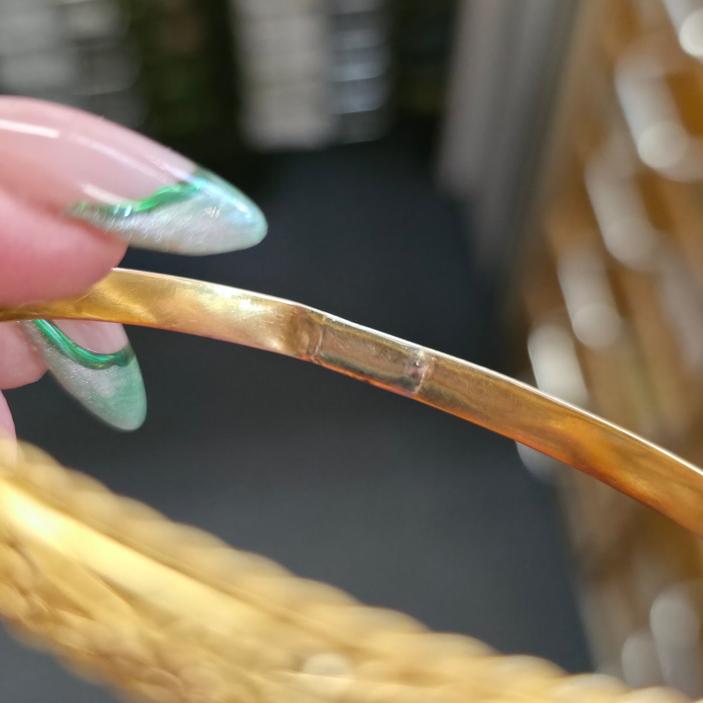15ct Yellow Gold Antique Victorian Hinged Wirework Patterned Bangle (AF)