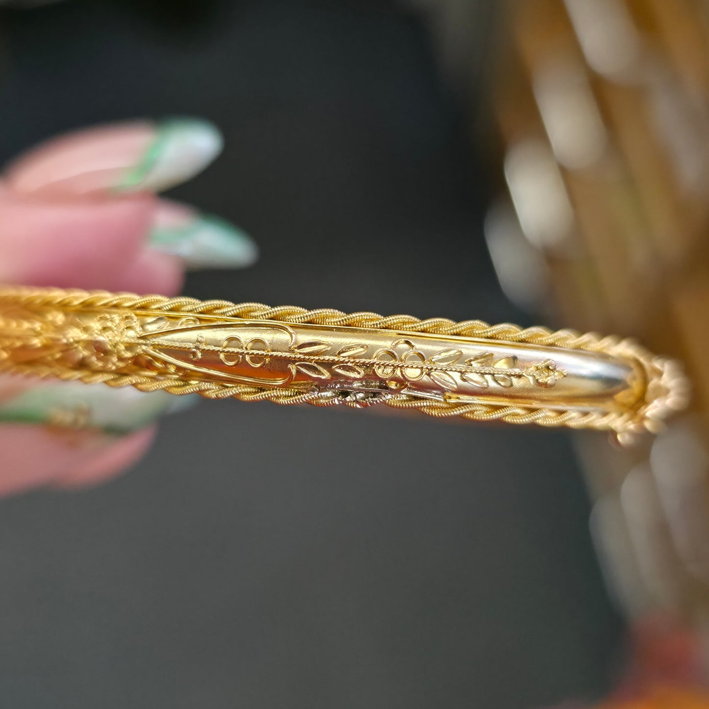 15ct Yellow Gold Antique Victorian Hinged Wirework Patterned Bangle (AF)