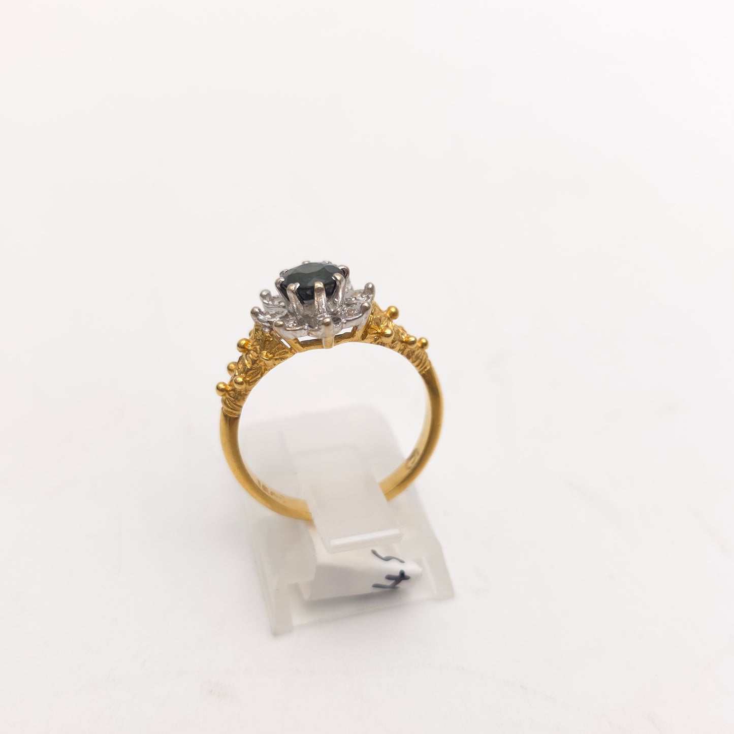 18ct Yellow Gold Sapphire And Diamond Vintage Flower Cluster Ring