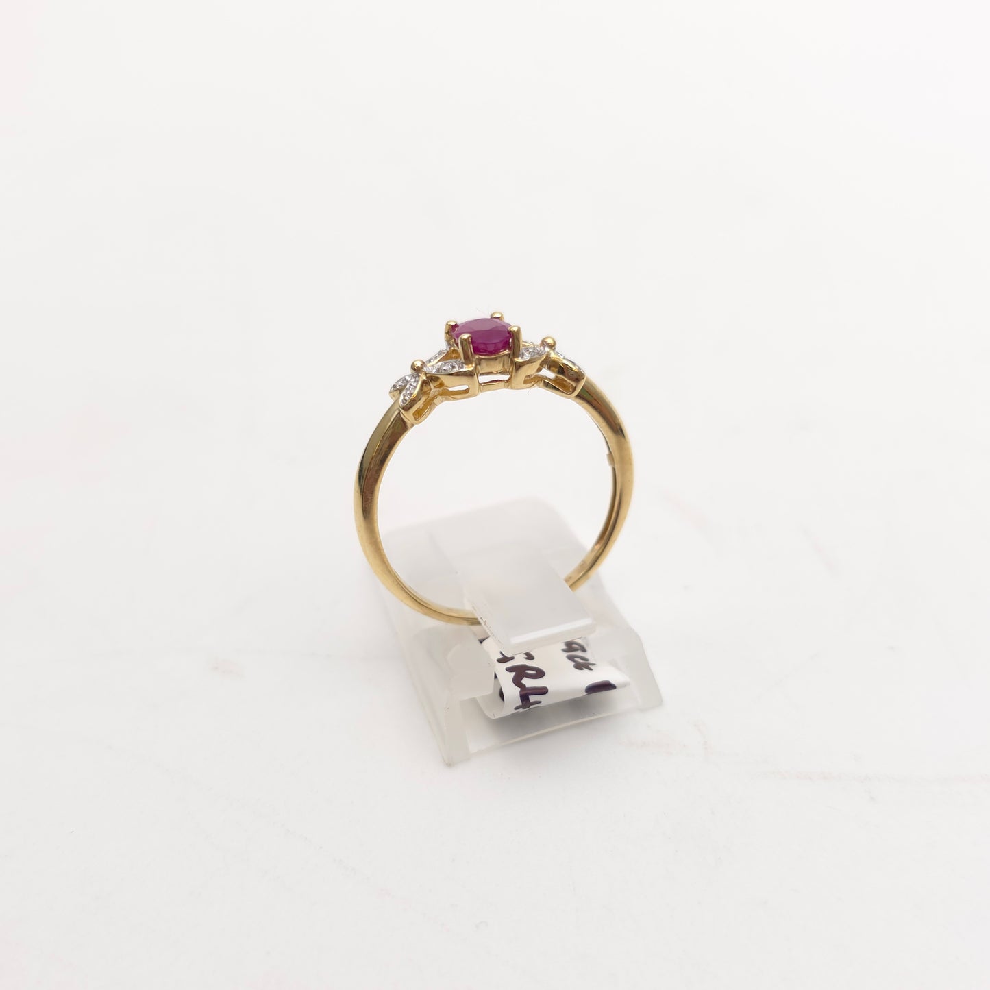 9ct Yellow Gold Pretty Oval Cut Ruby And Diamond Set Cut-out Shoulder Ring