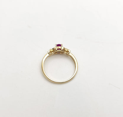 9ct Yellow Gold Pretty Oval Cut Ruby And Diamond Set Cut-out Shoulder Ring