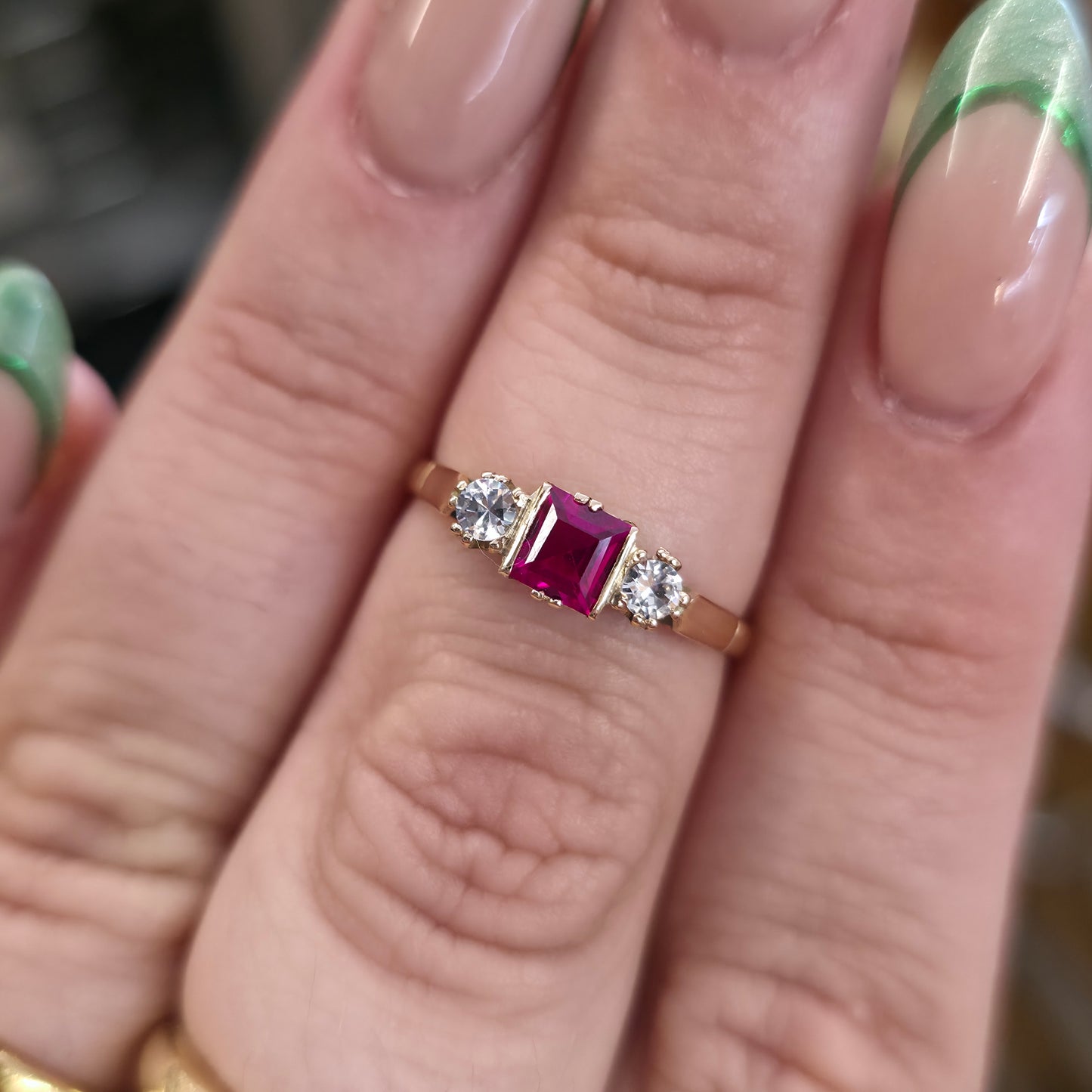9ct Yellow Gold Vintage Princess Cut Synthetic Ruby And White Stone Trilogy Ring