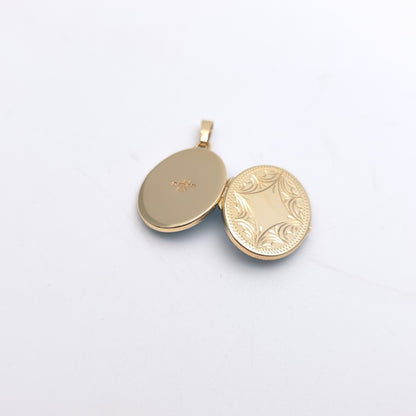 9ct Yellow Gold Vintage Engraved Patterned Slimline Locket Pendant Piece