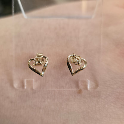 9ct Yellow Gold Small Lightweight Openwork Heart Stud Earrings