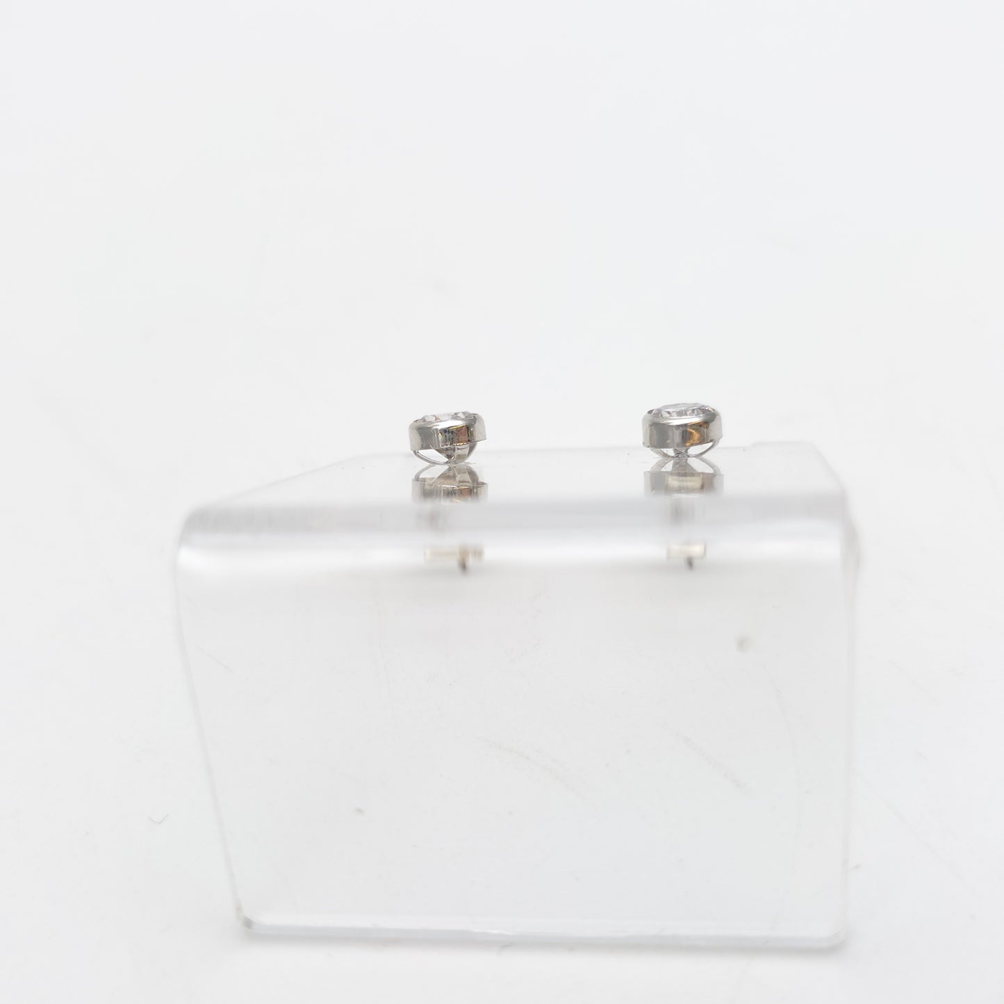 9ct White Gold Simple Collet / Bezel Set White Stone Solitaire Stud Earrings