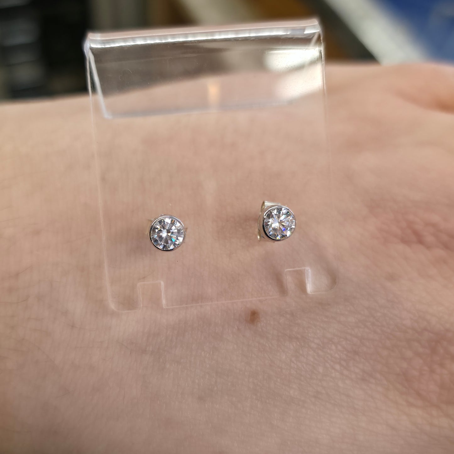 9ct White Gold Simple Collet / Bezel Set White Stone Solitaire Stud Earrings