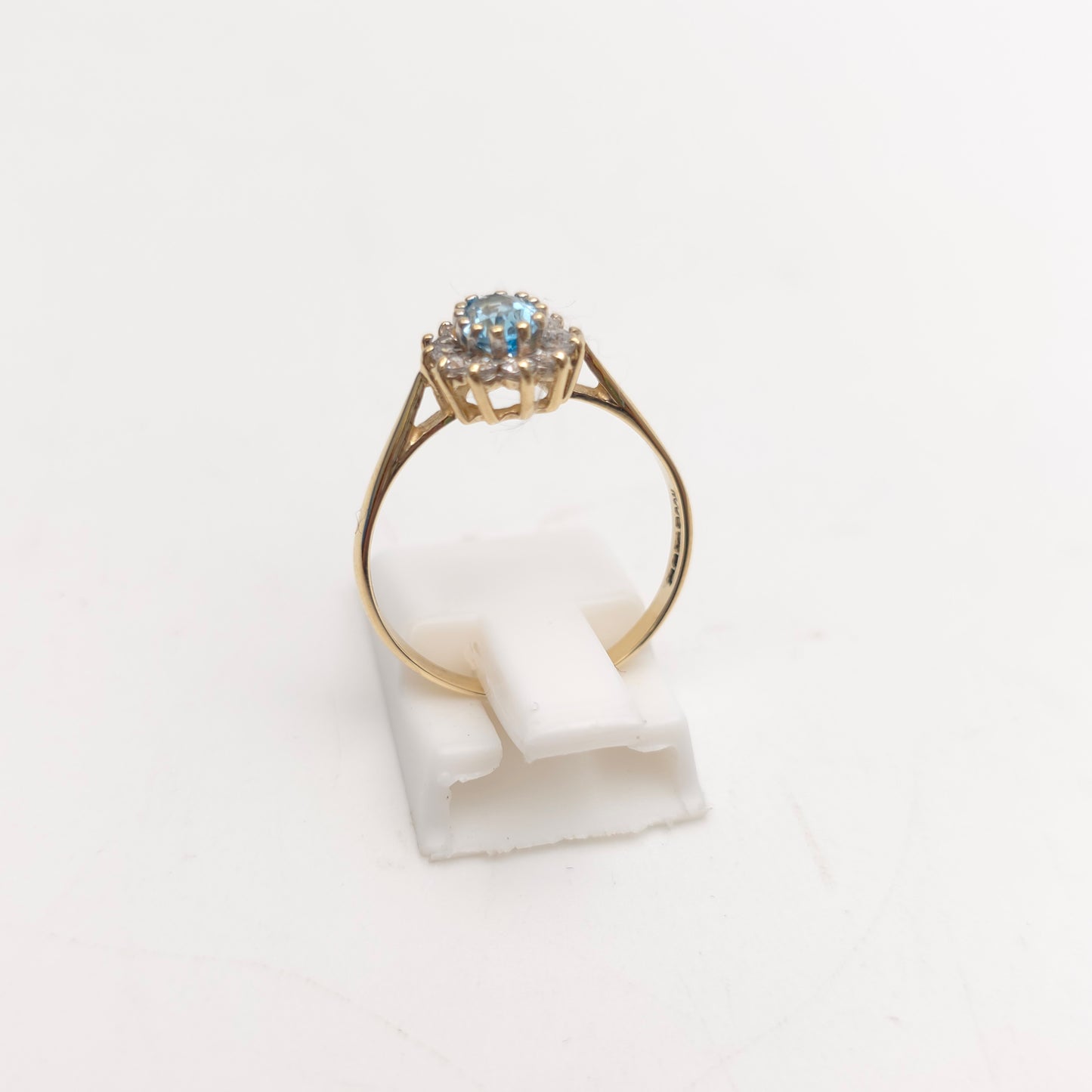 9ct Yellow Gold Small Blue Topaz And White Stone Oval Cluster Ring